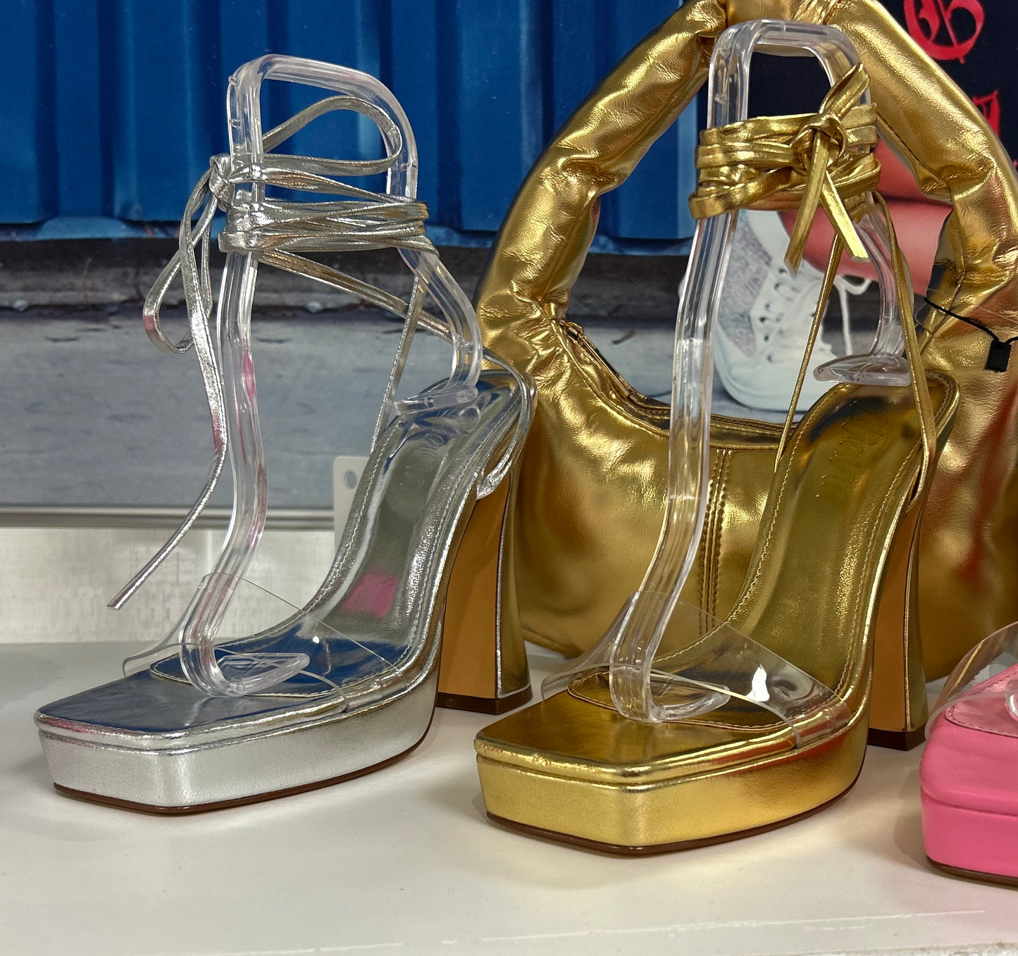 MOODY-9 Shoes