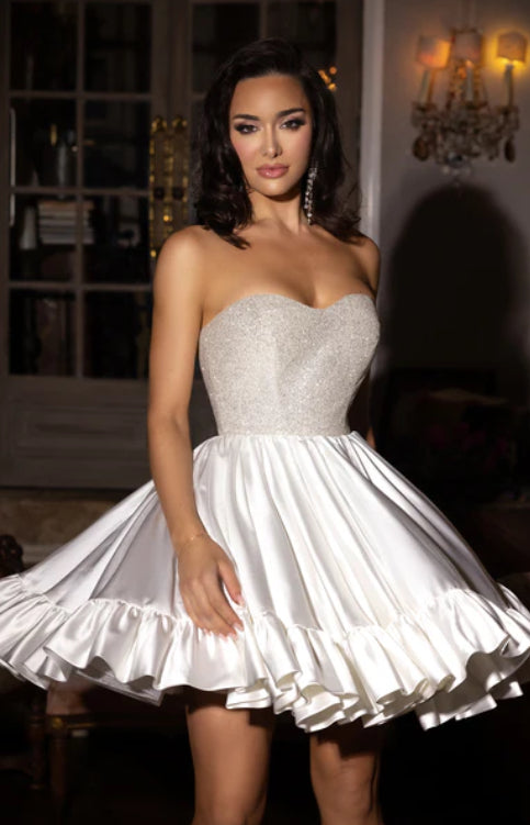 PS24418 PORTIA & SCARLETT