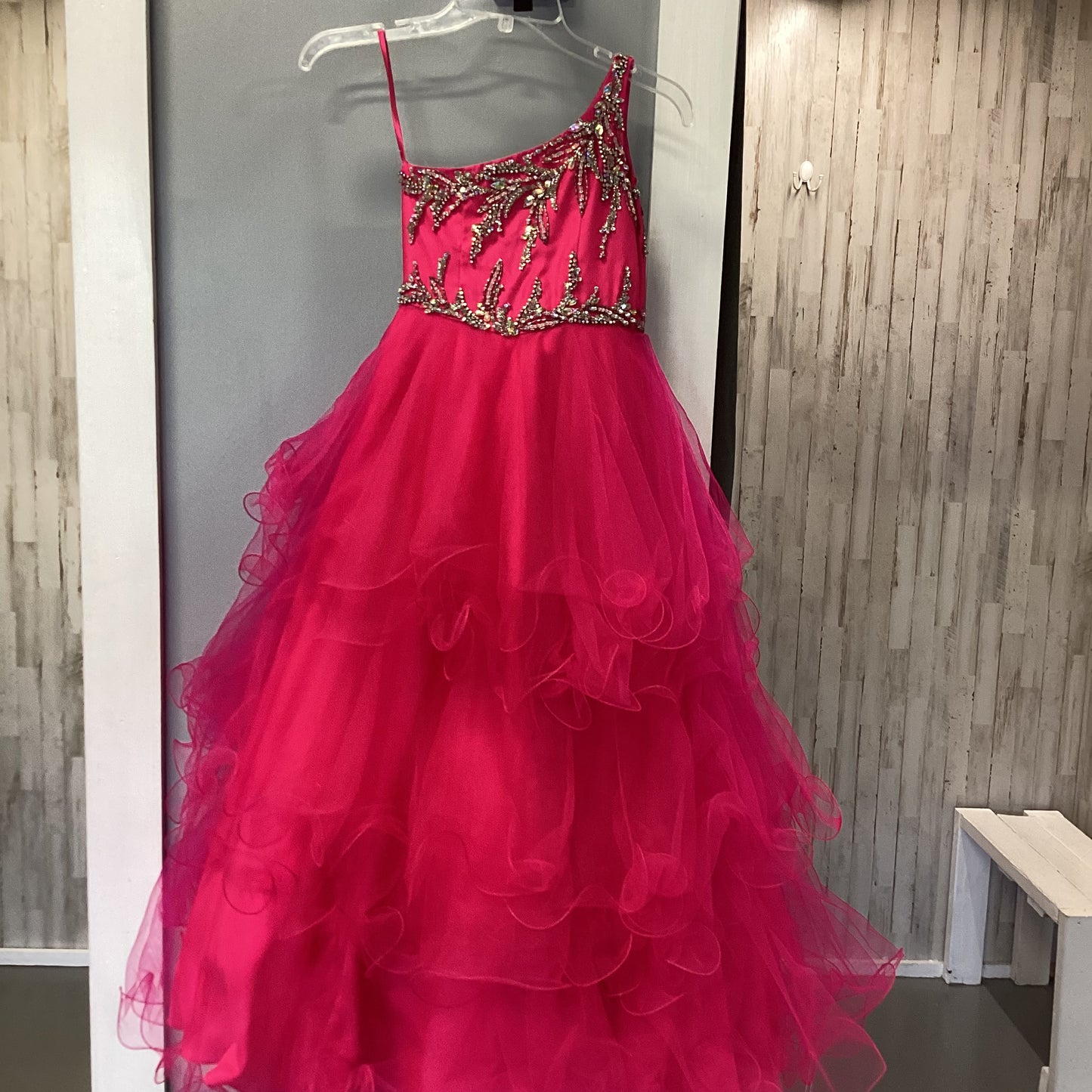 Mcduggal hot pink 6
