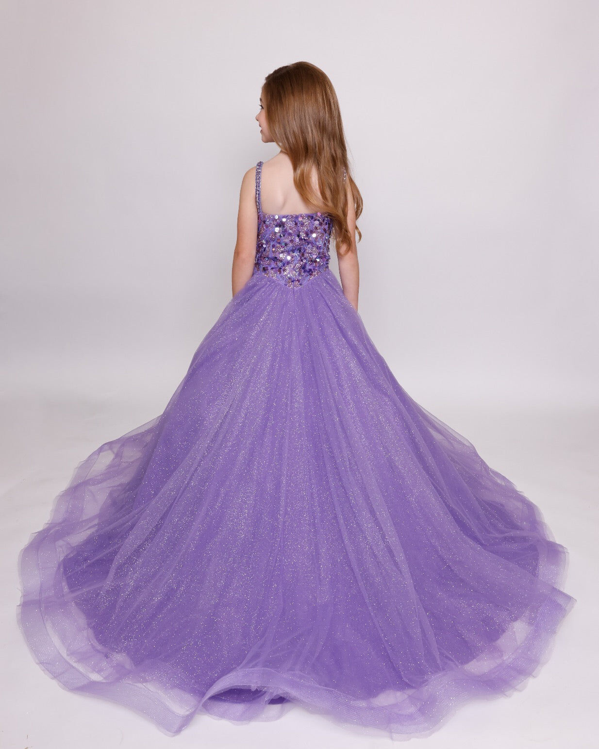 39896 AVA PRESLEY 26KL