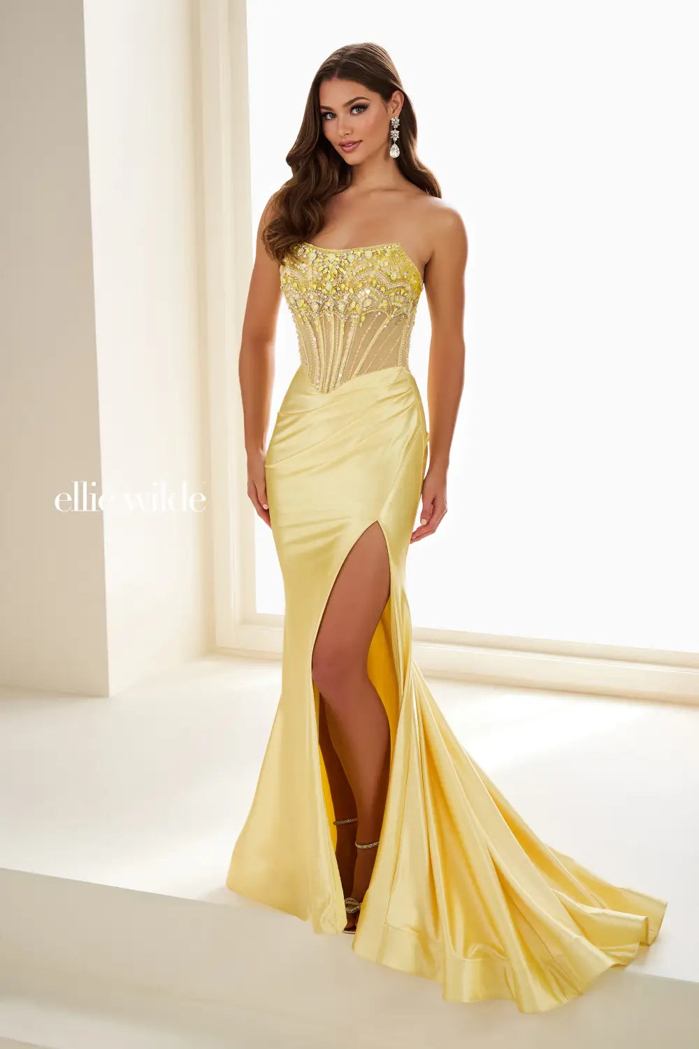 EW36002 Ellie Wilde 26