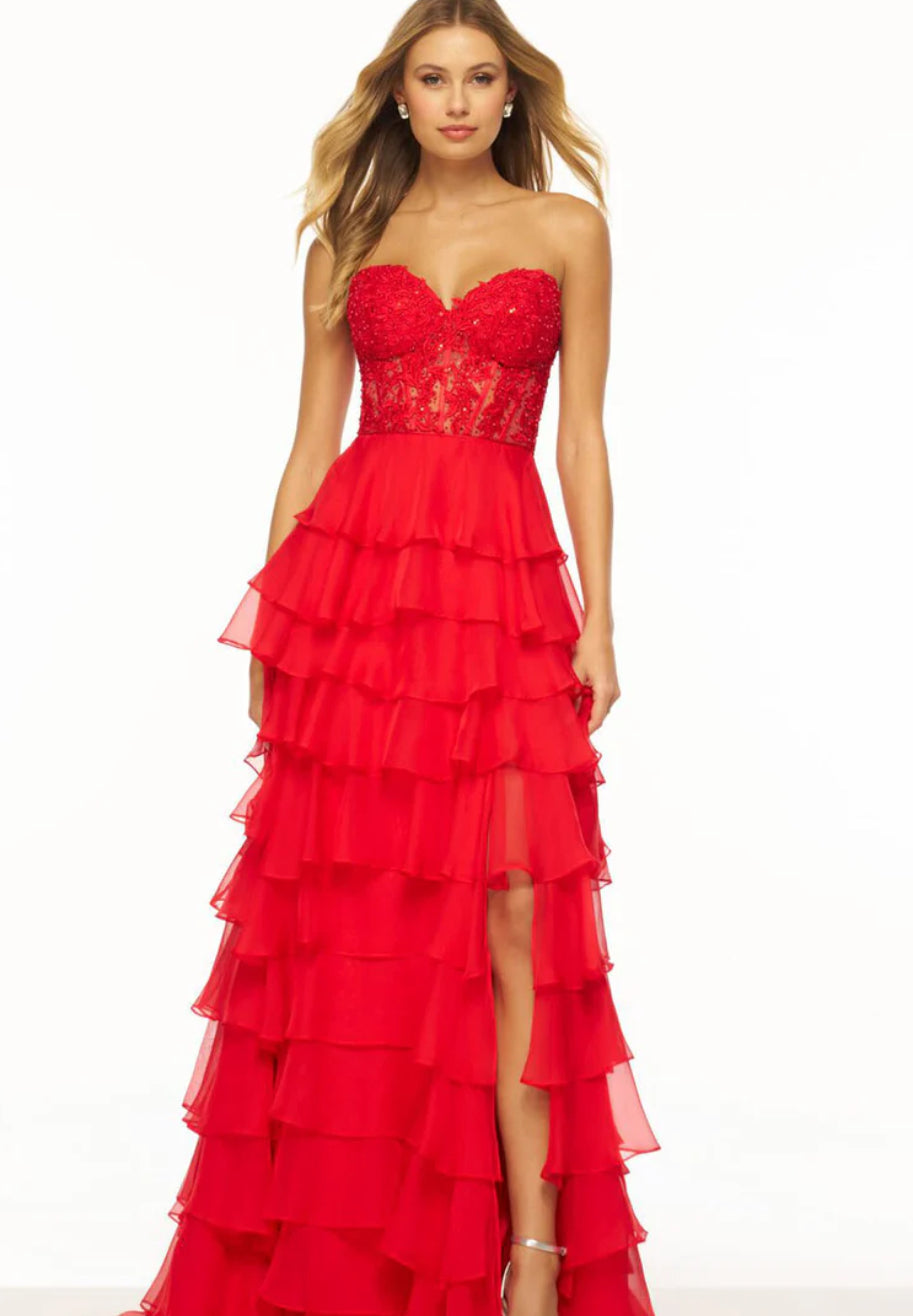 56162 Sherri Hill 25