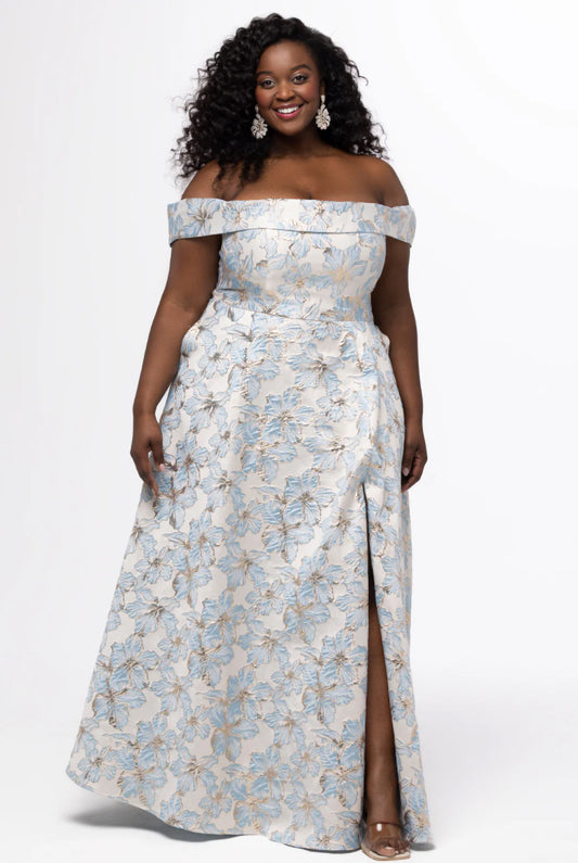 SC7440 Sydney’s Closet 26