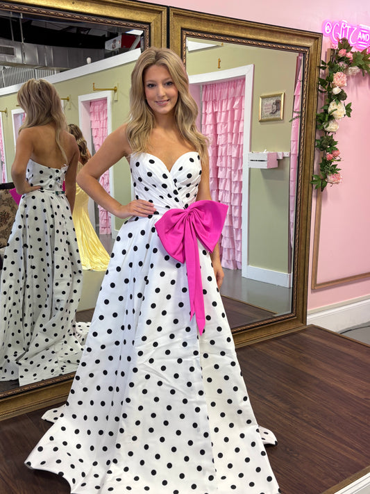 57804 Sherri Hill-26L