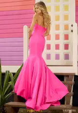 57058 SHERRI HILL 25