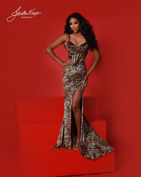 3317 Johnathan Kayne 26