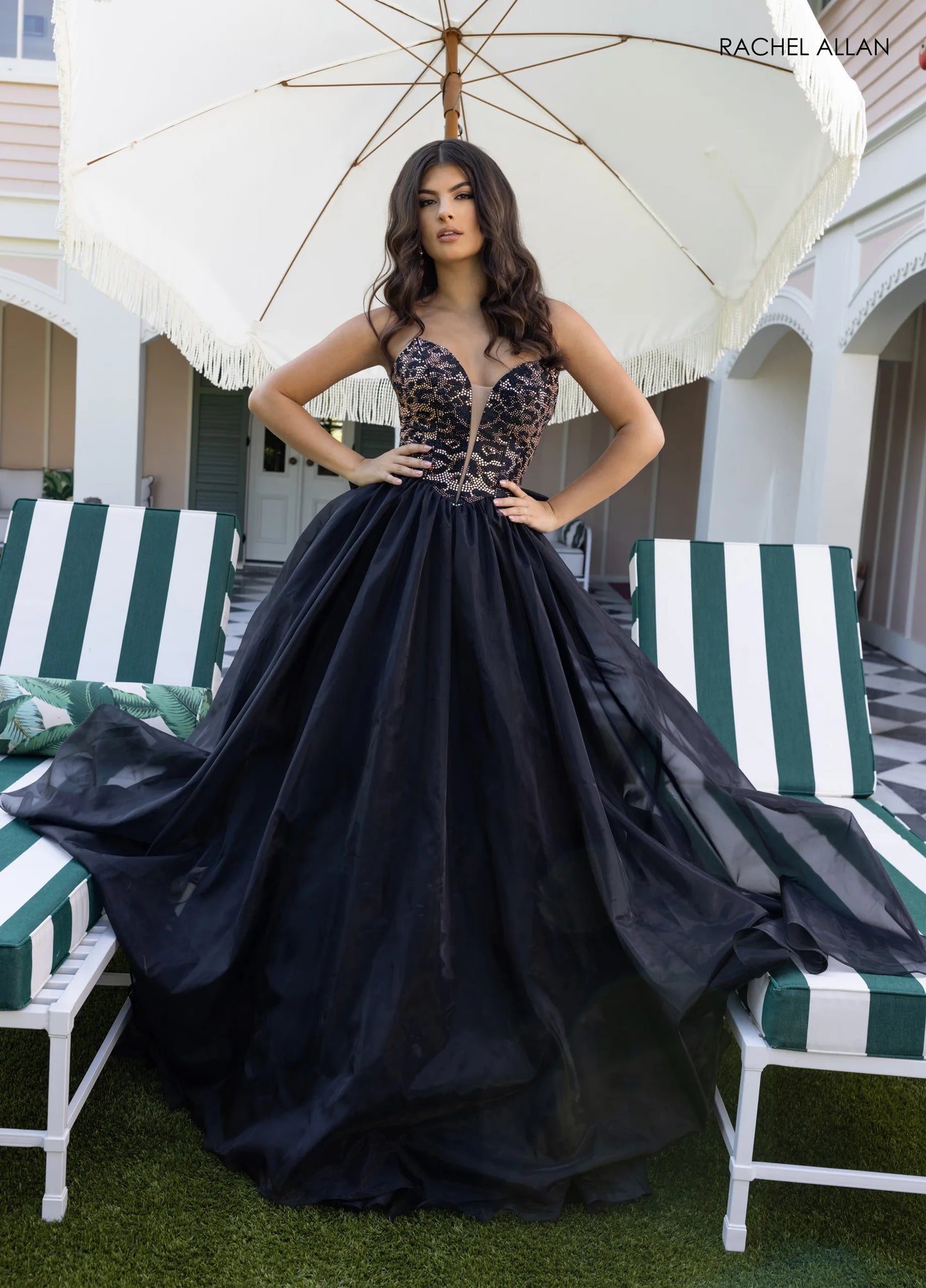 71026 Rachel Allan 26